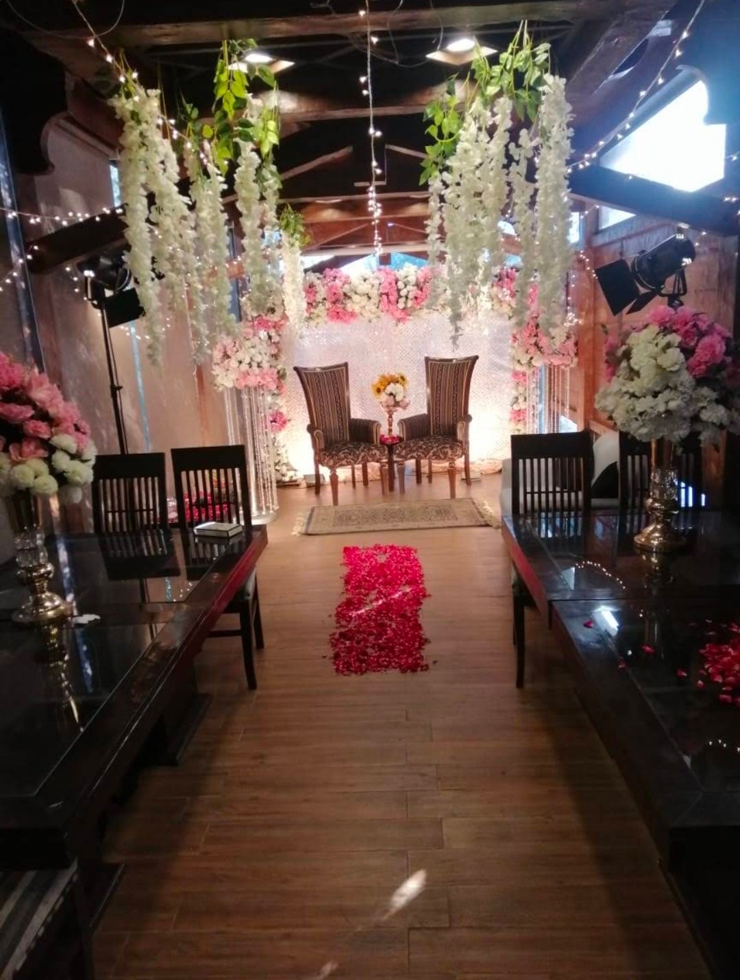 Royal Elegance Hotel