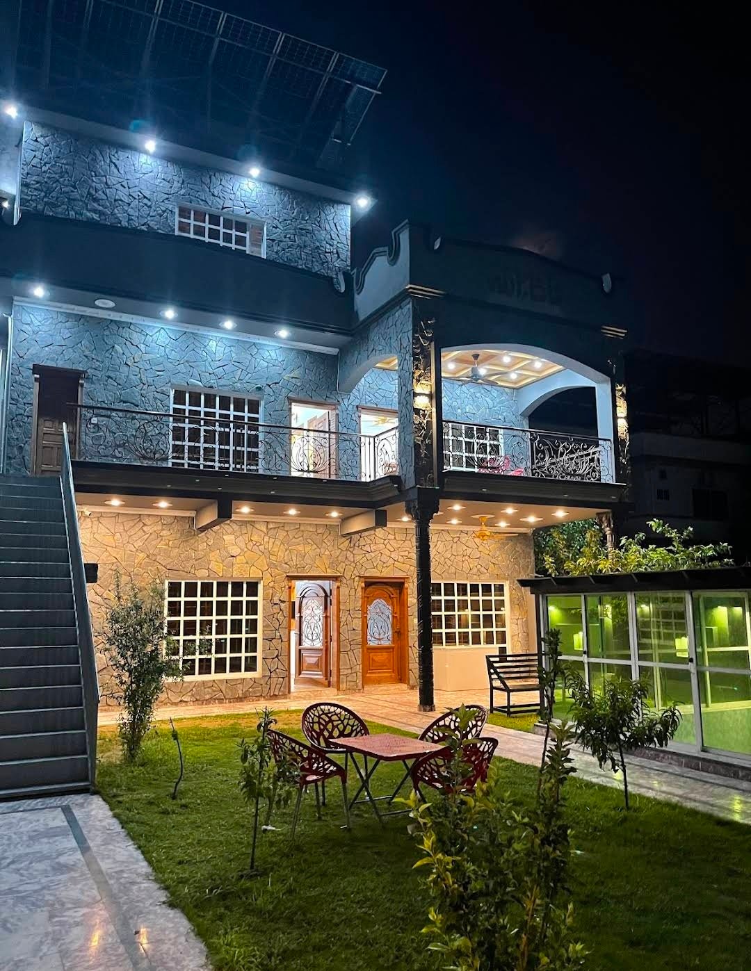 Twin City Club Guest House