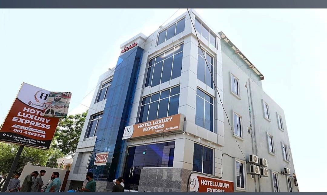 Hotel Luxury Express Multan