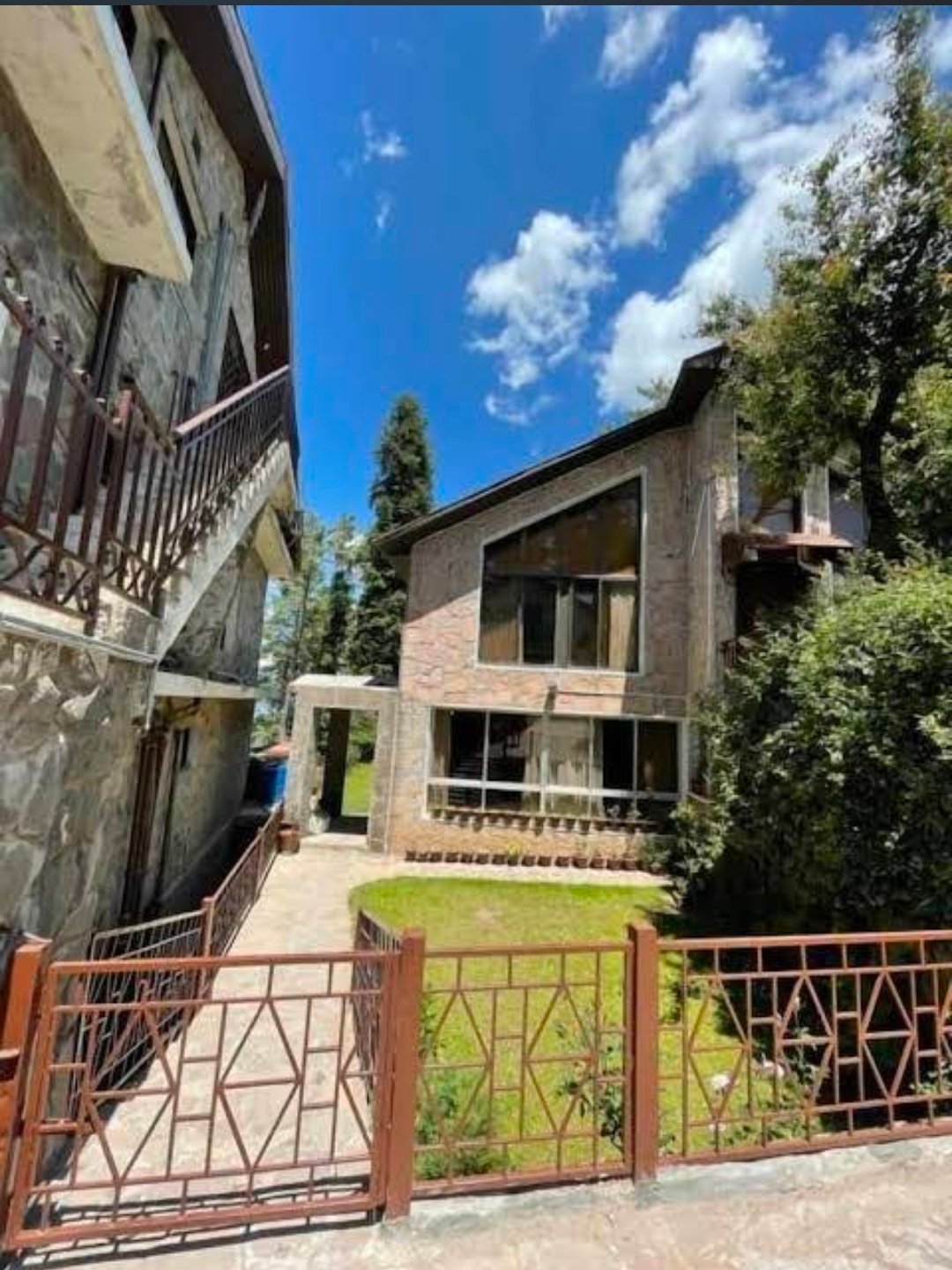 Montana Villa Murree