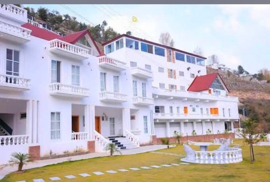 Destination Resort Thandiani