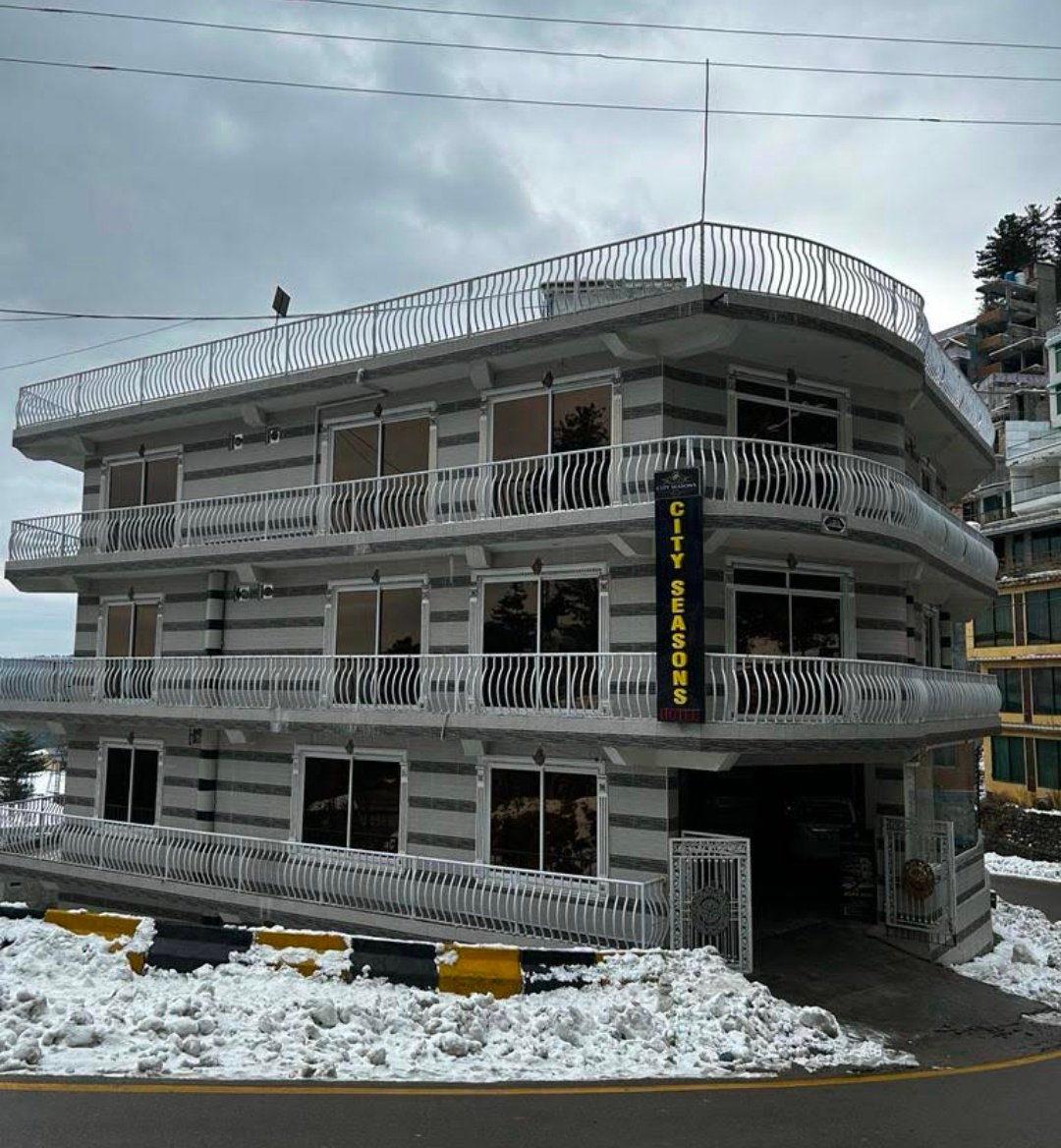 City Seasons Hotel
