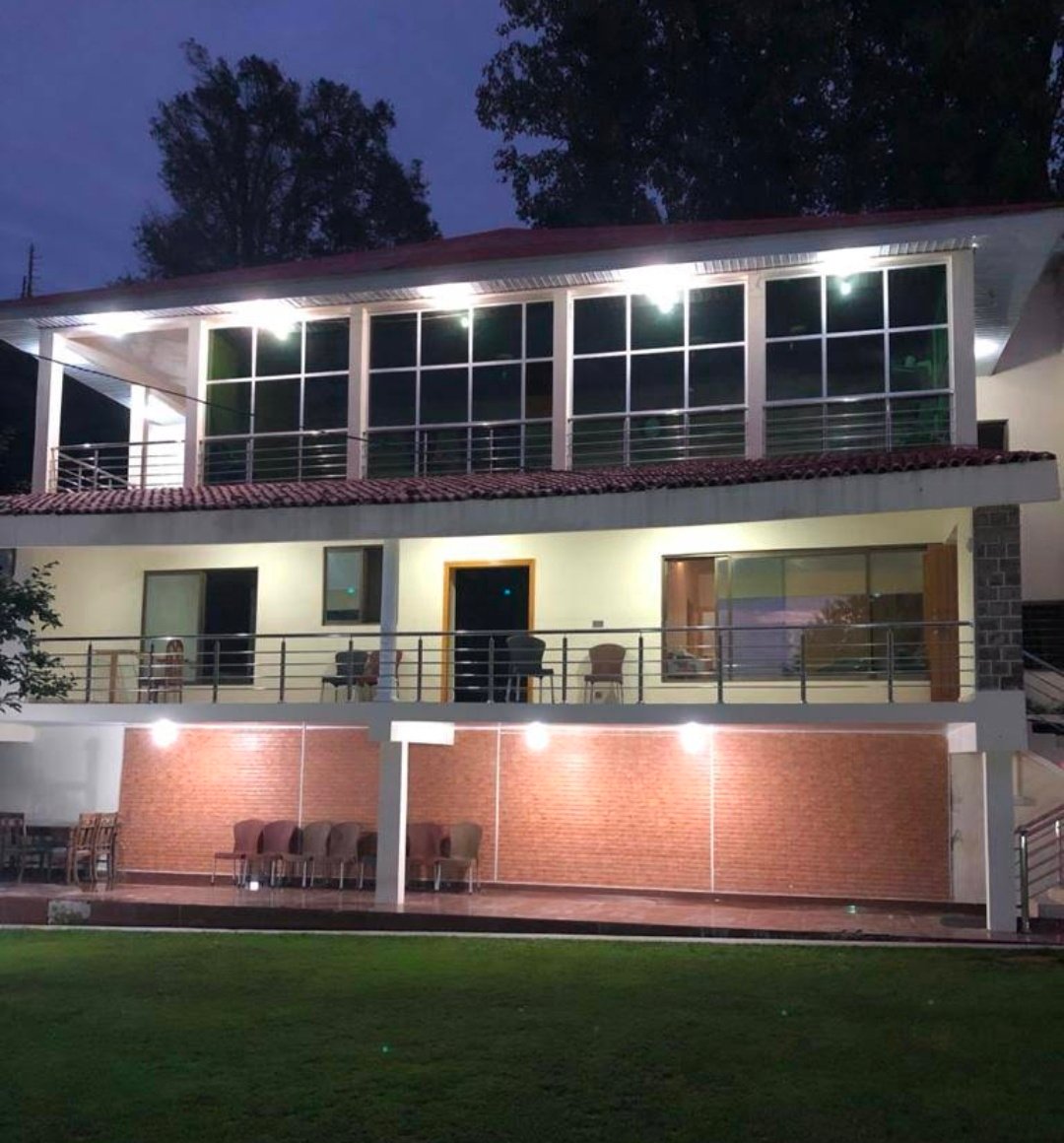 Pine Park Lake Luxury Resort