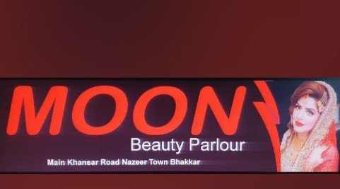 MOON Beauty Parlour