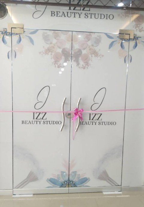 Izz beauty studio