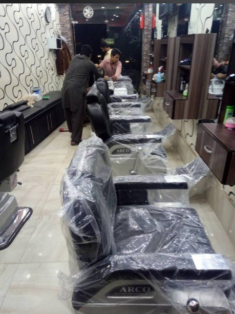 The World Hair Beauty Salon