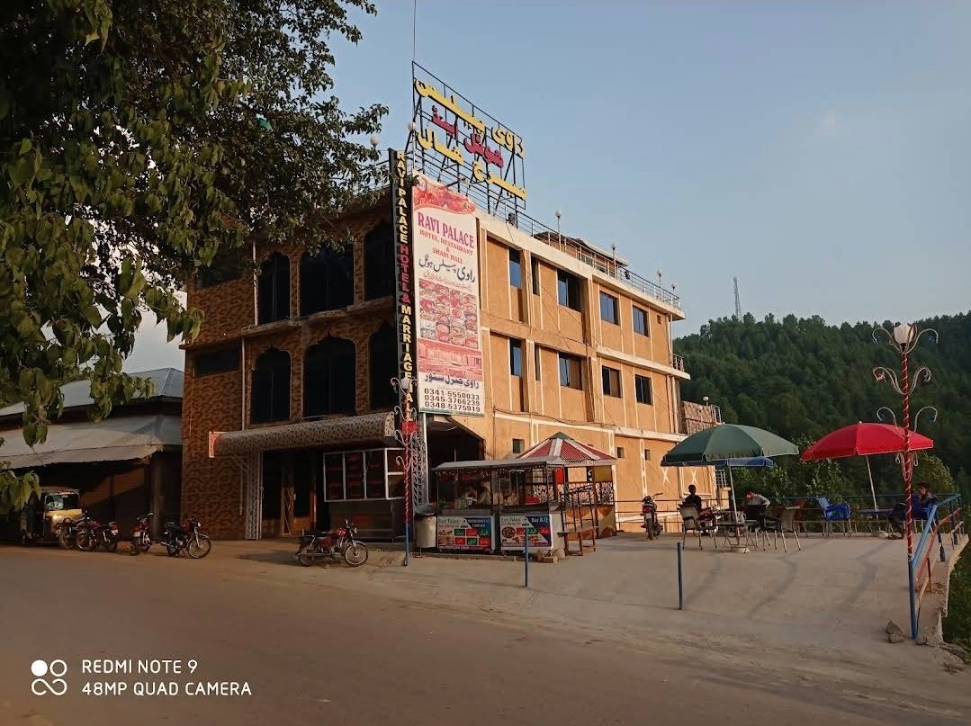 Hotel ravi palace and restaurant