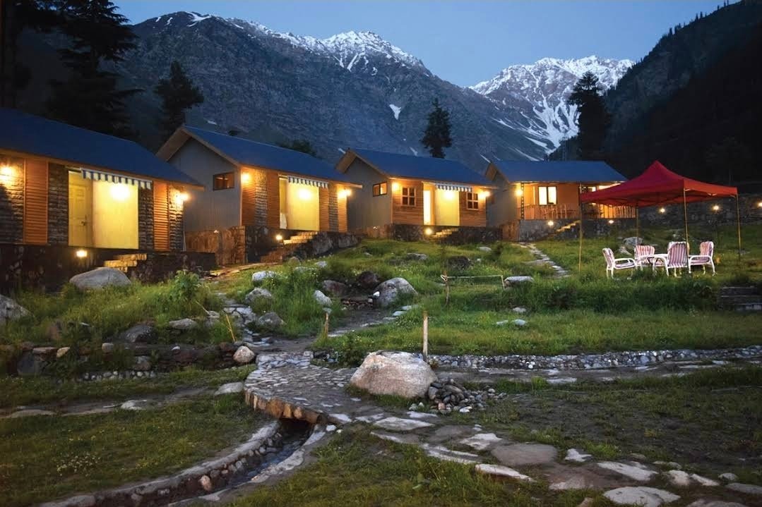 Grey Walls Mountain Huts and Cottages diamet