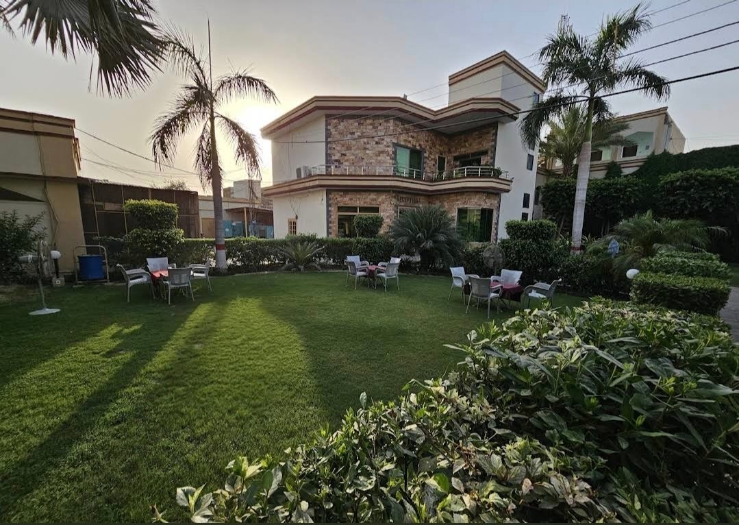 National Club Hotel and Restaurant