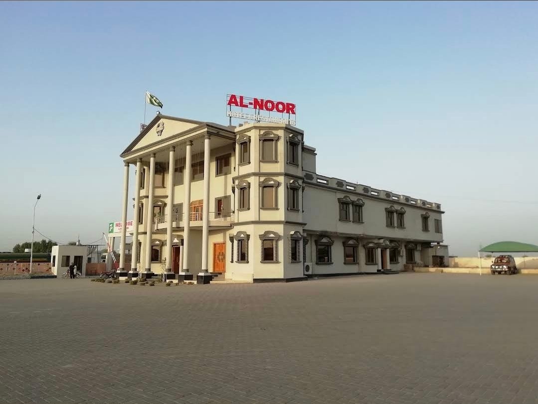 Al Noor Hotel and Restaurant Sadiqabad