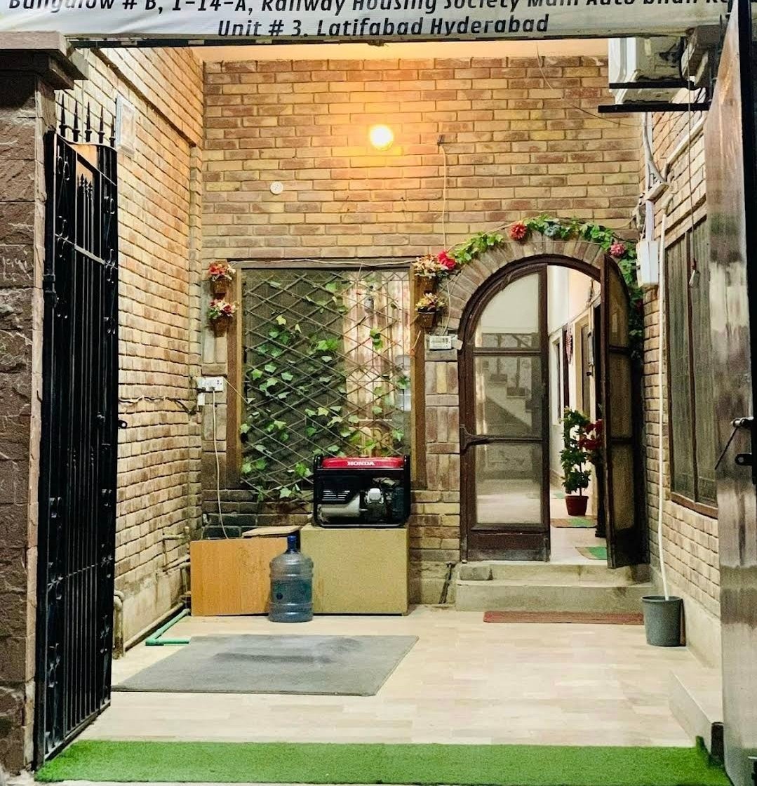 Embassy inn Guest House