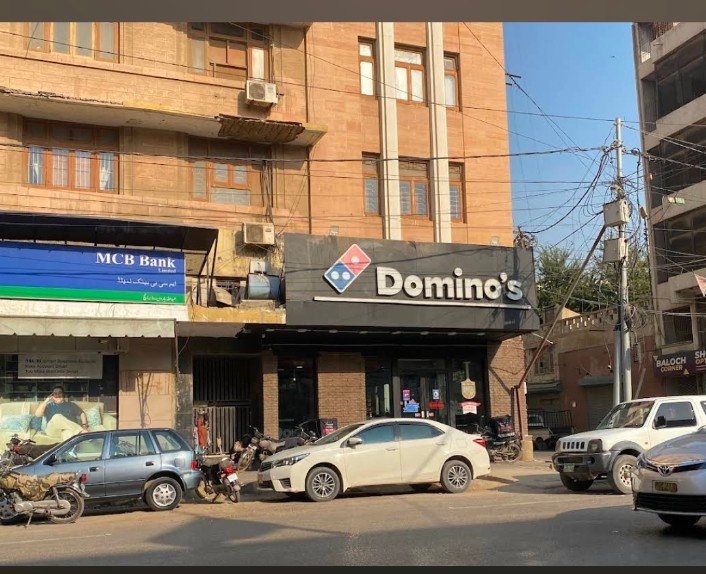 Domino's Saddar