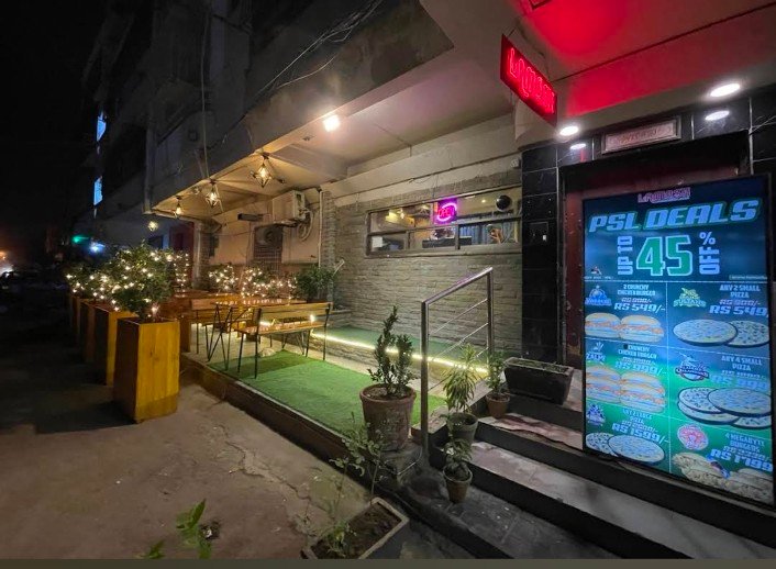 LAMOSH BURGER & PIZZA