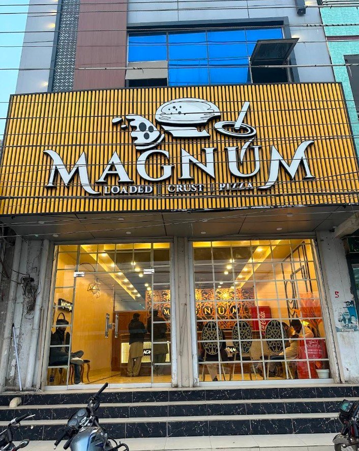 Magnum Cafe