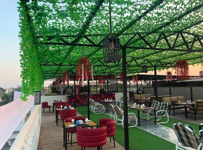 Moira by Lezgrill (Rooftop Restaurant)