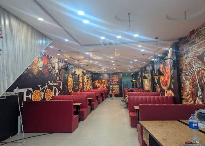 Turkish Tandoori Pizza