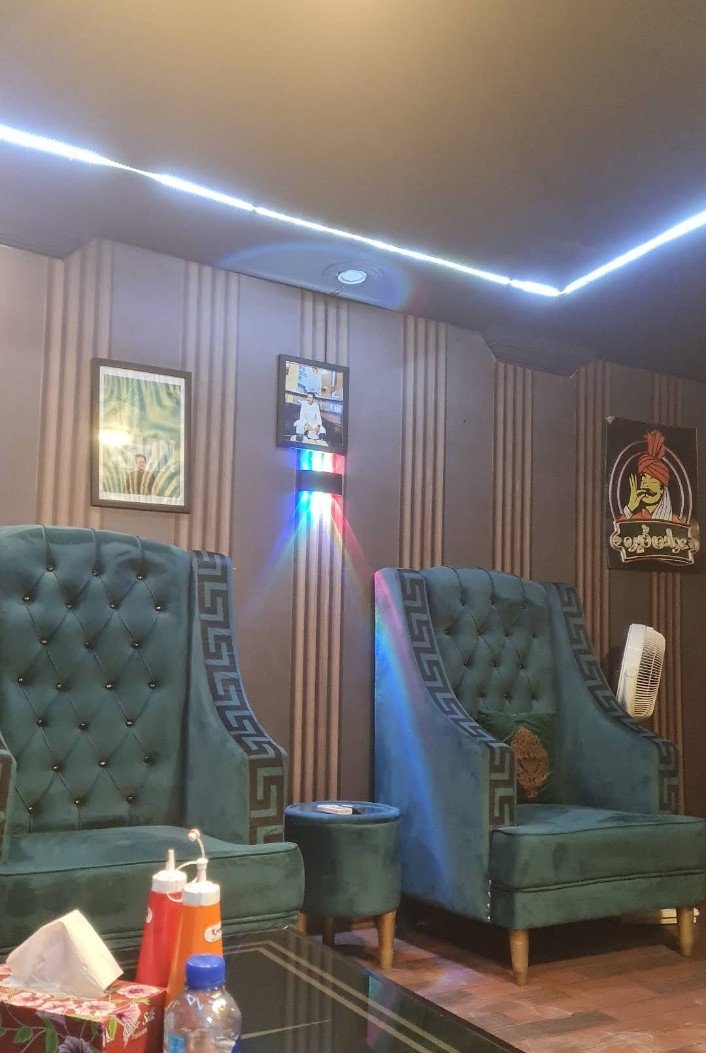 Awami Deera Hotel (gujrat)