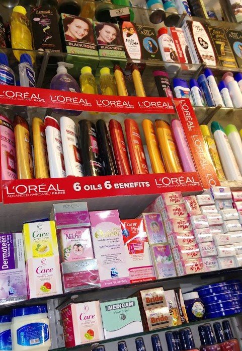 Raja Cosmetics Store