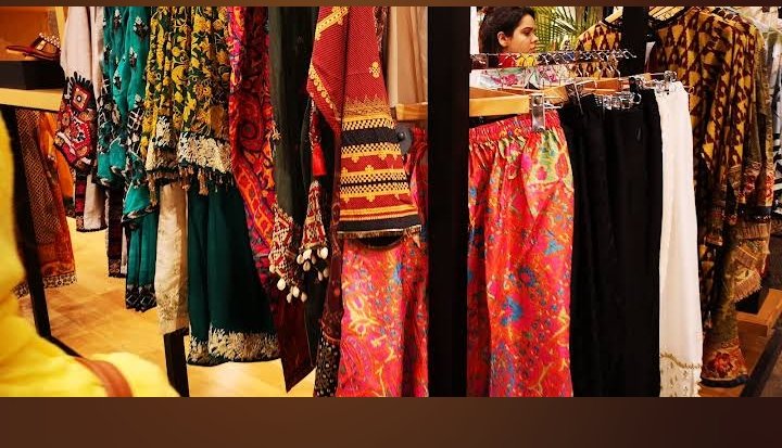 Khaadi Experience Hub