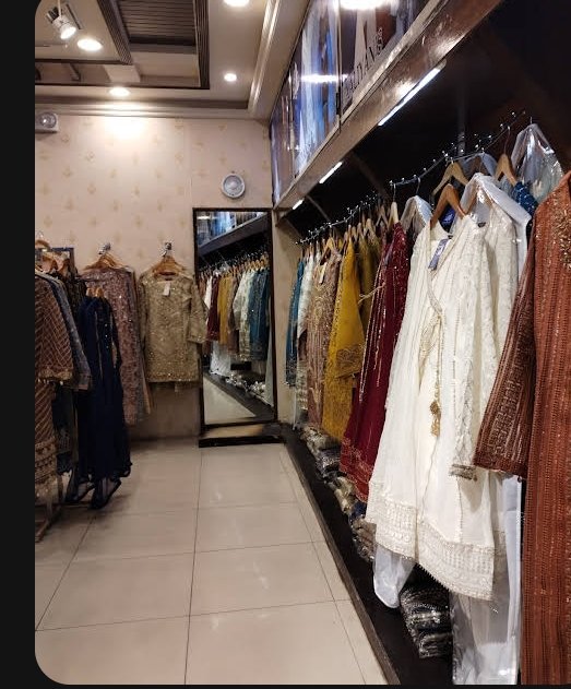 Aaliyan's Luxury pret