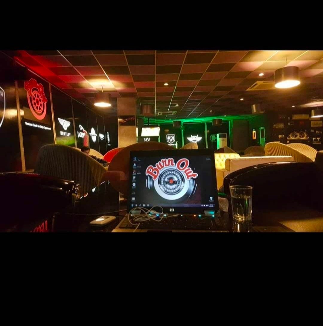 Burn Out Restaurant & Cafe