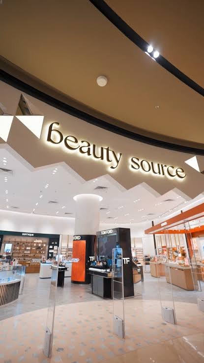 Beauty shopping center